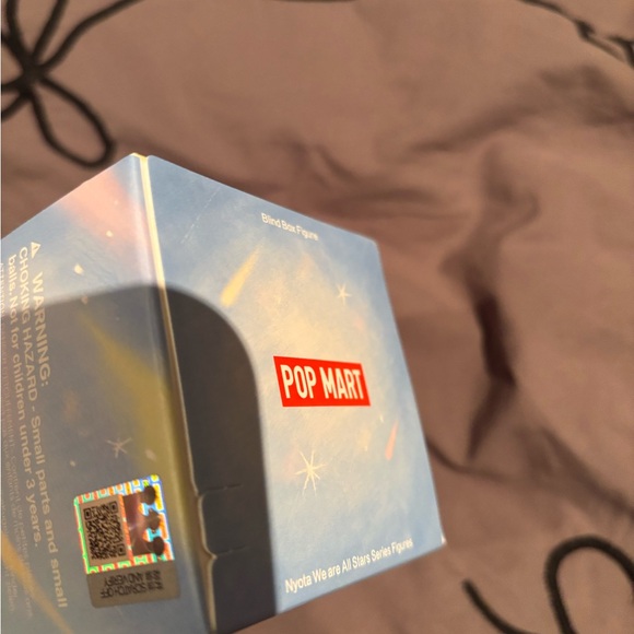 SEALED POPMART Nyota We Are All Stars figure (Sanctuary Star) - Picture 6 of 6